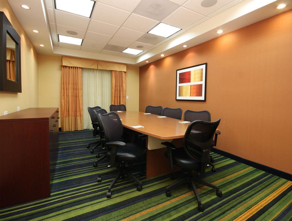 Fairfield Inn & Suites By Marriott Маува Экстерьер фото
