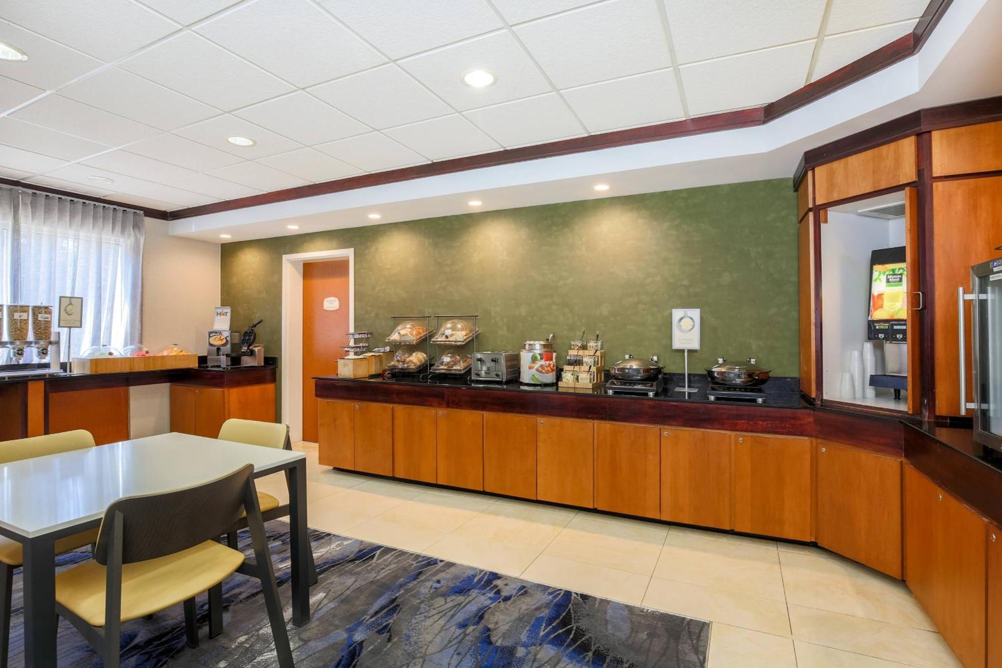 Fairfield Inn & Suites By Marriott Маува Экстерьер фото