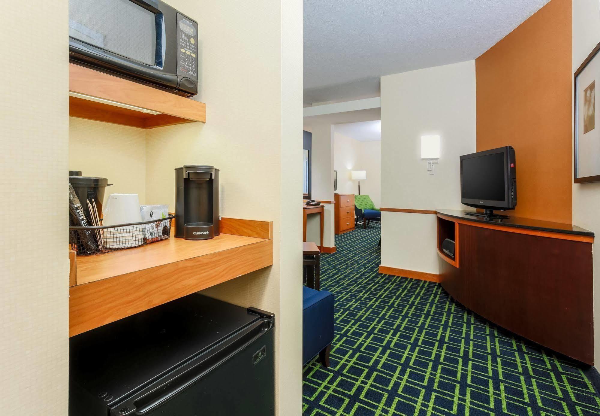 Fairfield Inn & Suites By Marriott Маува Экстерьер фото